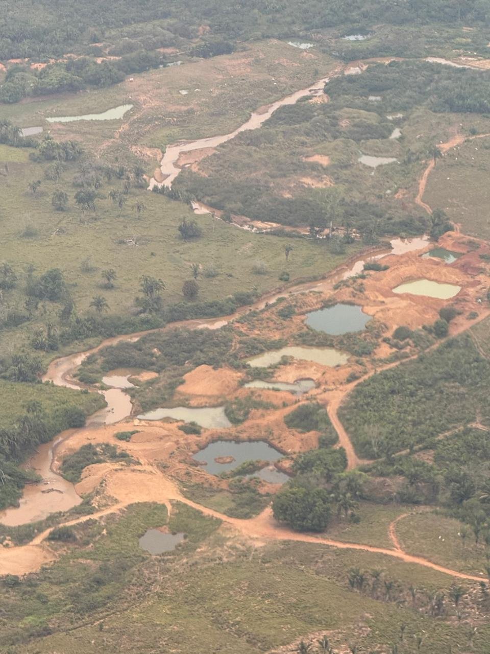 A complexidade dos territórios minerários: Parauapebas, Serra Pelada, garimpos ilegais e queimadas